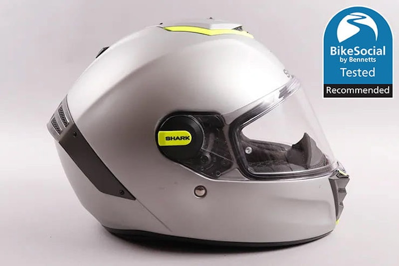 Best motorcycle helmet_13a