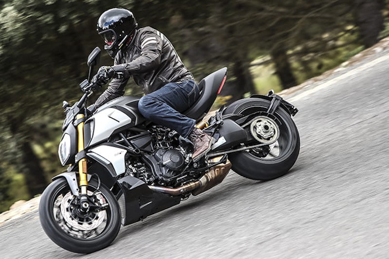 Ducati Diavel 1260 S review | 2019 launch road test