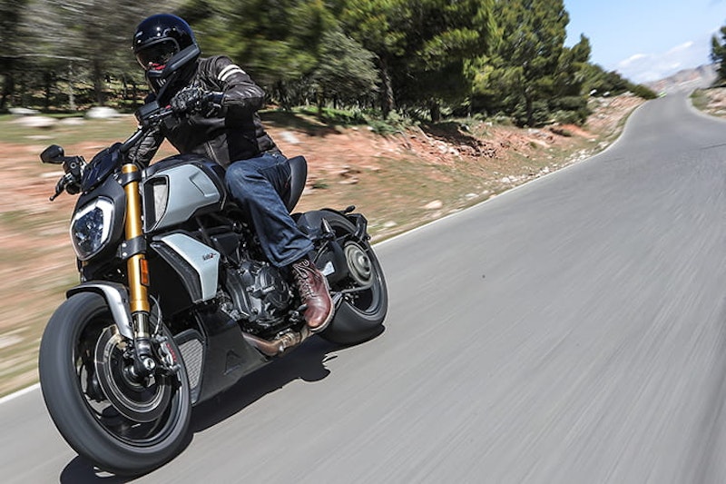 Ducati Diavel 1260 S review | 2019 launch road test