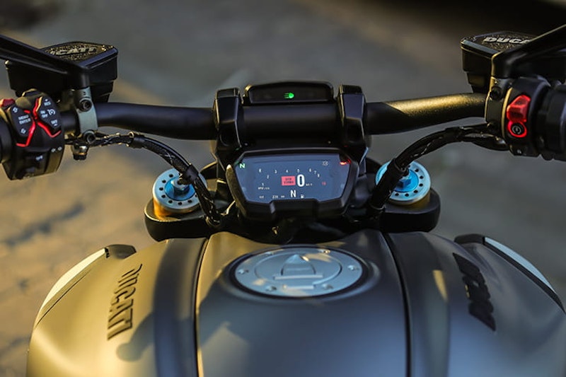 Ducati Diavel 1260 S review | 2019 launch road test