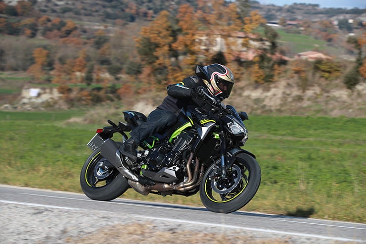 Kawasaki Z900 2020 [ Review ]