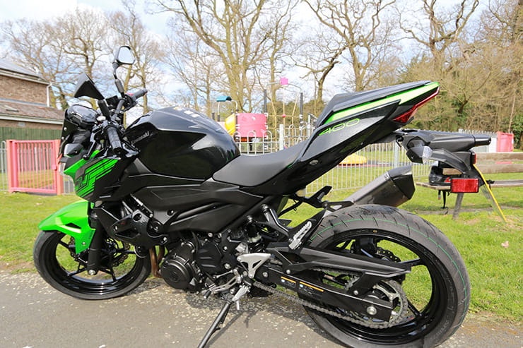 Kawasaki Z400 2019 - Two Week Review Price Specs