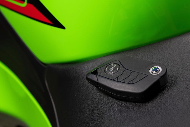 2024 Kawasaki Ninja 500 Review Details Price Spec_15