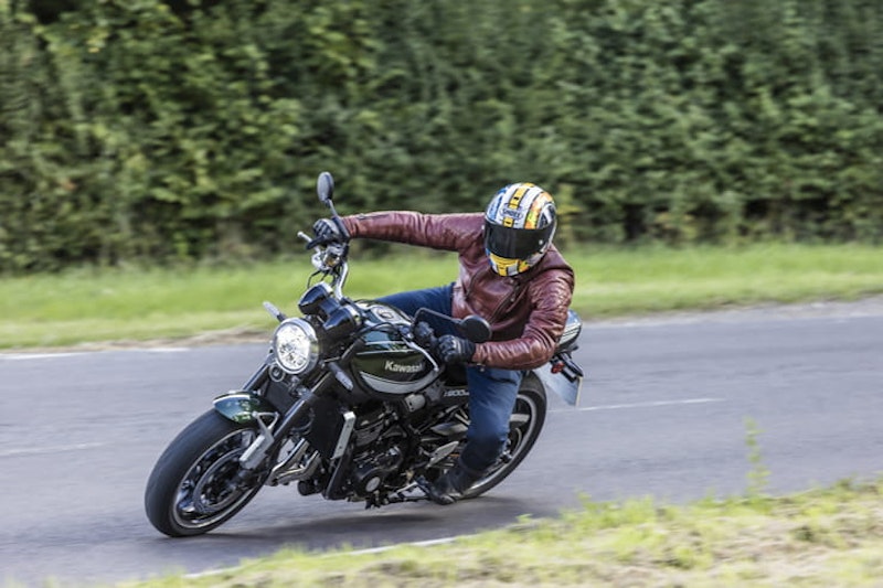 2022 Kawasaki Z900RS Review Price Spec_10