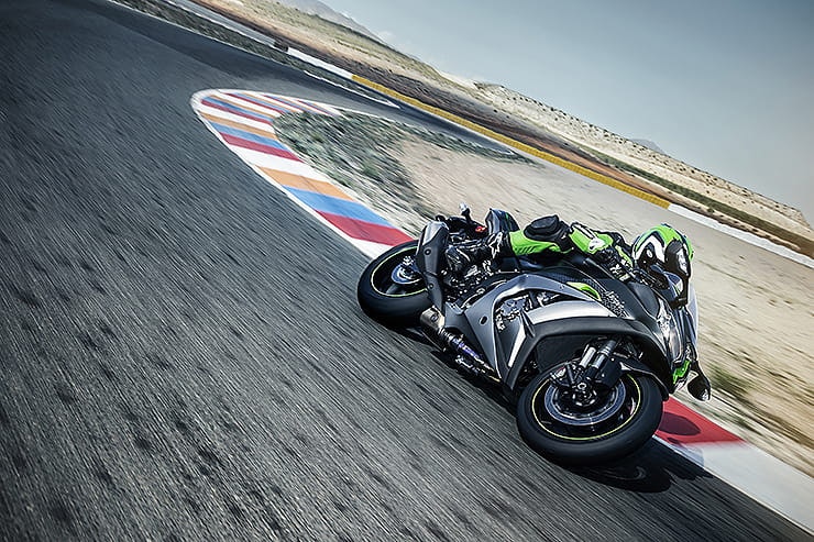 Kawasaki Ninja ZX-10R SE 2018 Used Review Price Spec_01