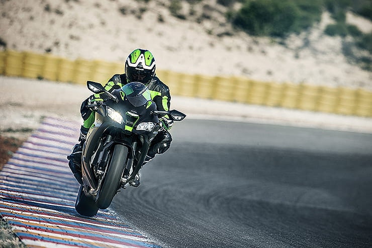 Kawasaki Ninja ZX-10R SE 2018 Used Review Price Spec_02