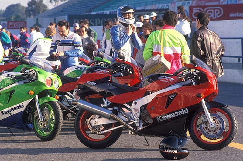 Kawasaki ZXR750 1988 Review Used Price Spec_04