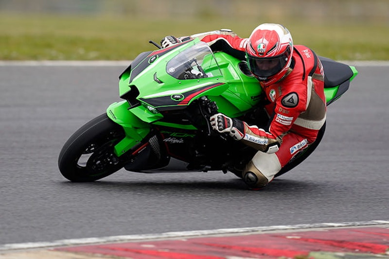 Kawasaki Ninja ZX-10R 2021 Review Price Spec_128