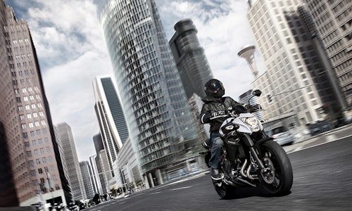 Kawasaki ER-6n (2006-2016): Review & Buying Guide