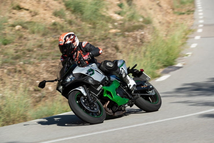 2024 Kawasaki Ninja7 HEV Hybrid Review Details Price Spec_106