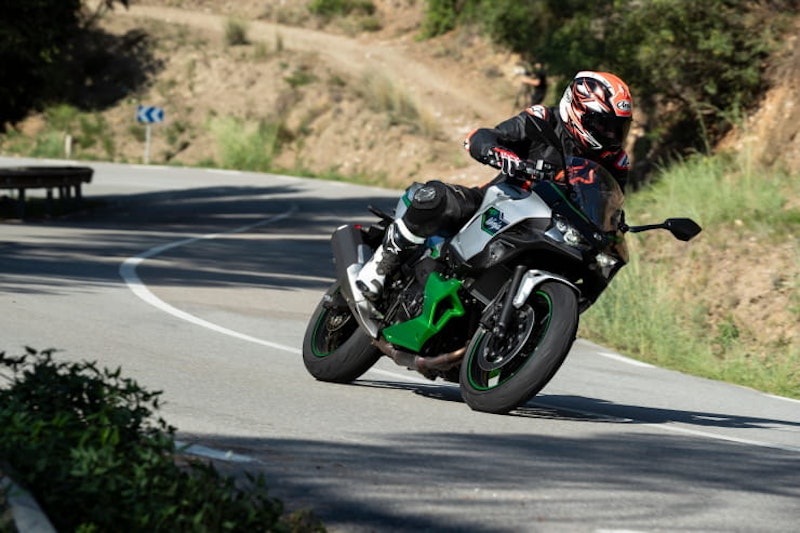 2024 Kawasaki Ninja7 HEV Hybrid Review Details Price Spec_107