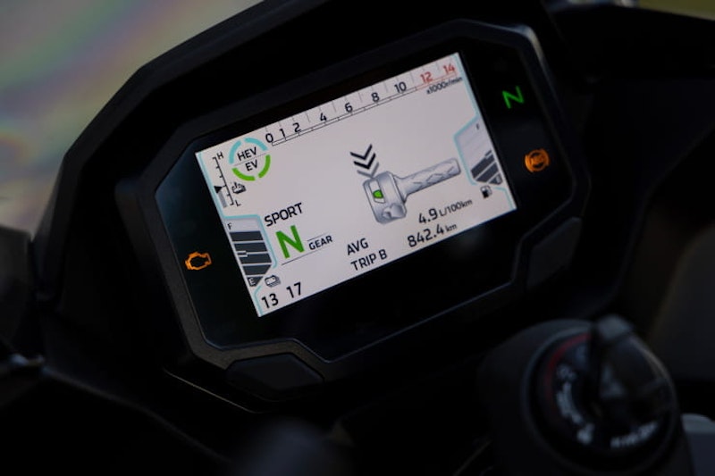 2024 Kawasaki Ninja7 HEV Hybrid Review Details Price Spec_114