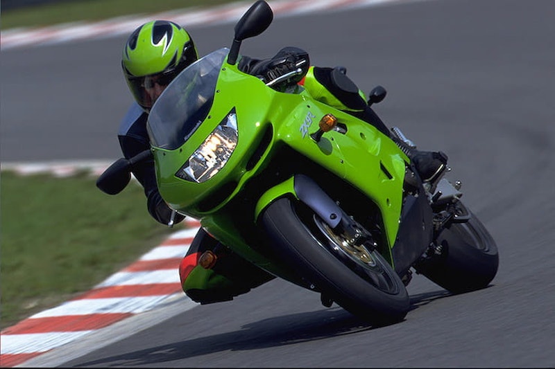 1998 Kawasaki ZX-9R C1 3