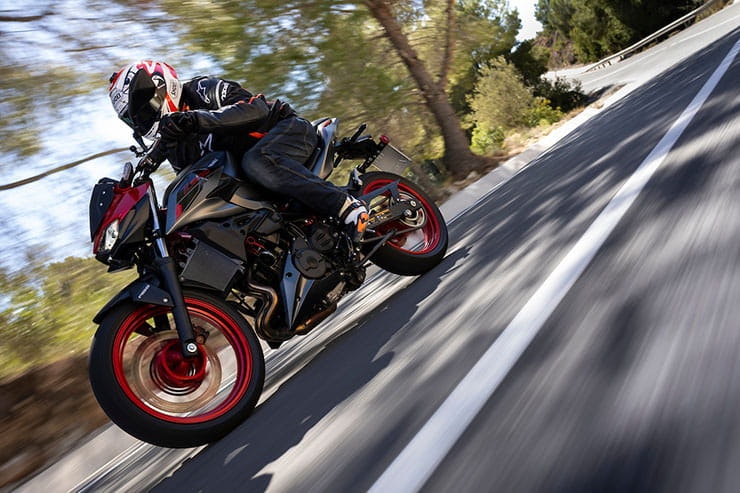 2024 Kawasaki Z500 Review Details Price Spec_03