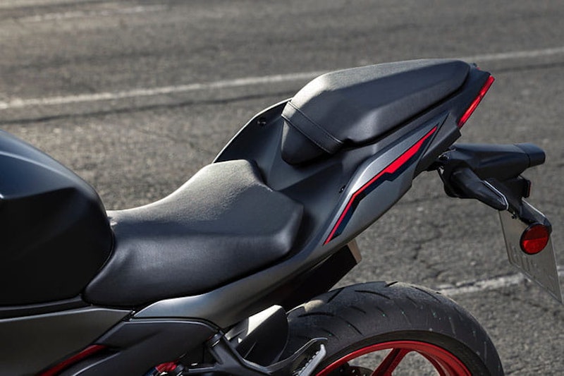 2024 Kawasaki Z500 Review Details Price Spec_20