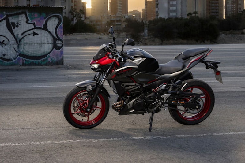 2024 Kawasaki Z500 Review Details Price Spec_26