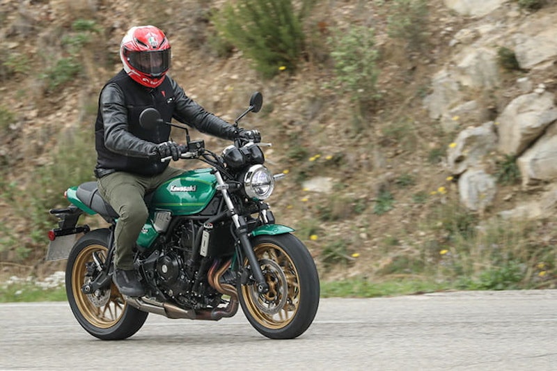 Kawasaki Z650RS 2022 Review Price Spec_002