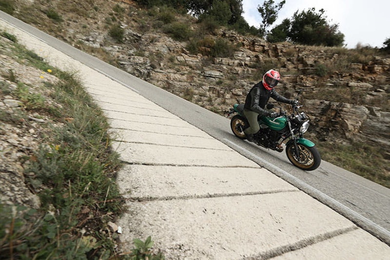 Kawasaki Z650RS 2022 Review Price Spec_009
