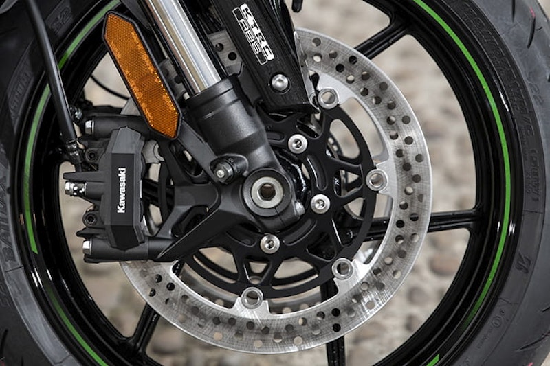 Kawasaki’s roadgoing sports bike inherits the Ninja title, gets a TFT display, improved traction control, ABS and comfort