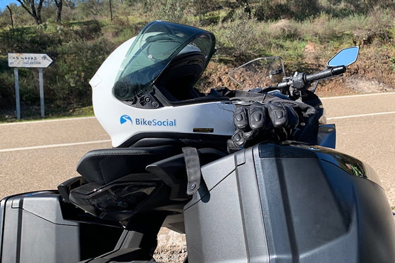 Kawasaki’s roadgoing sports bike inherits the Ninja title, gets a TFT display, improved traction control, ABS and comfort