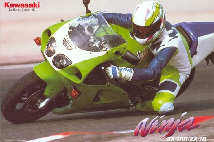 Kawasaki ZX-7R (1996-2002): [Review & Buying Guide]