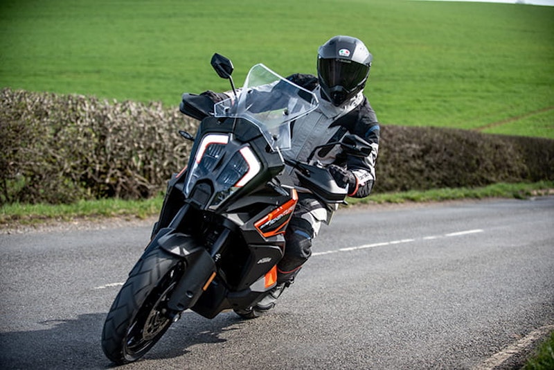 072_KTM 1290 Super Adventure S 2021