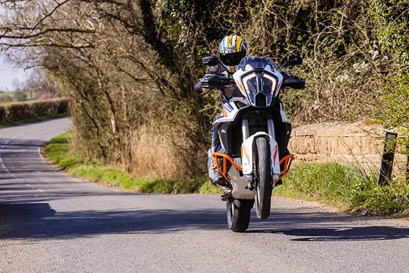 KTM 1290 Super Adventure R Review Spec Price_056