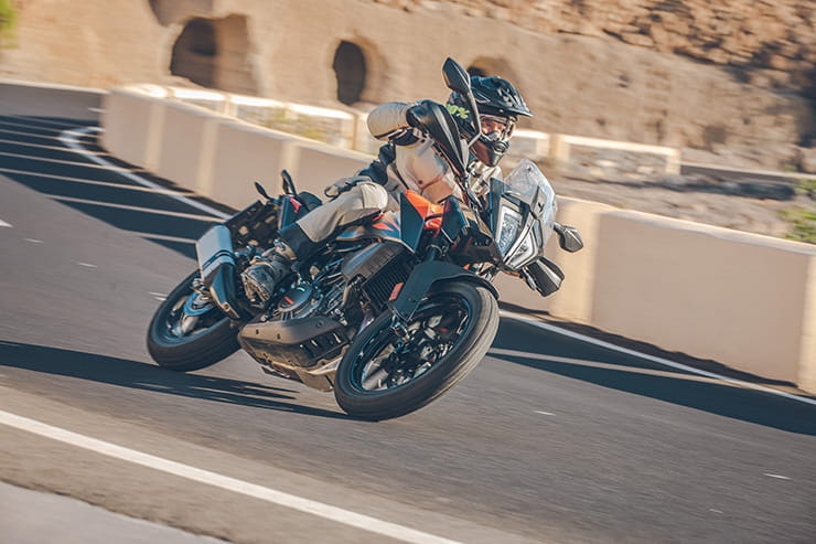 KTM, who have a long-standing reputation in the adventure market, have decided to produce a new bike to their already impressive line-up, their single-cylinder 390 Adventure.