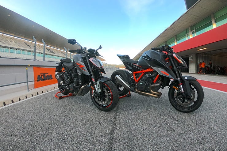 The third coming of KTM’s bonkers hyper naked, the 1290 SUPER DUKE R, promises more power, less weight and triple the chassis stiffness.