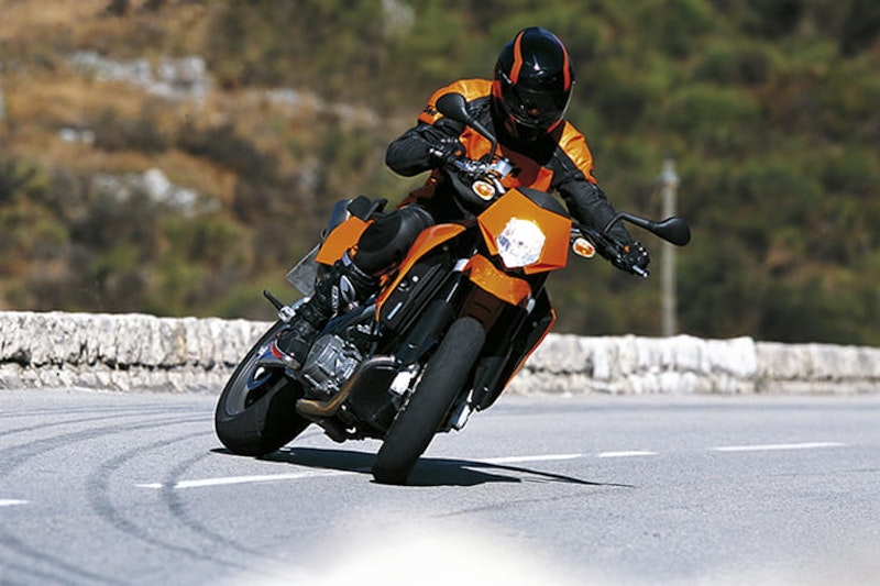2005 KTM 950 SuperMoto SM Review Details Used Price Spec_02