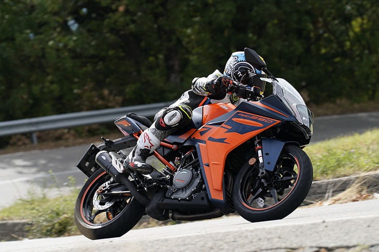 KTM RC390 2022 Review Price Spec_16