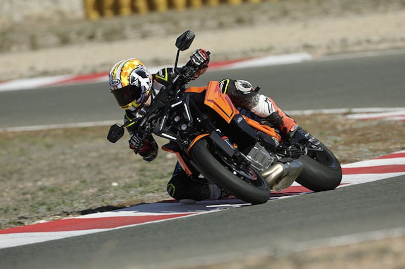 2024 KTM 1390 Super Duke R Review Details Price Spec_222