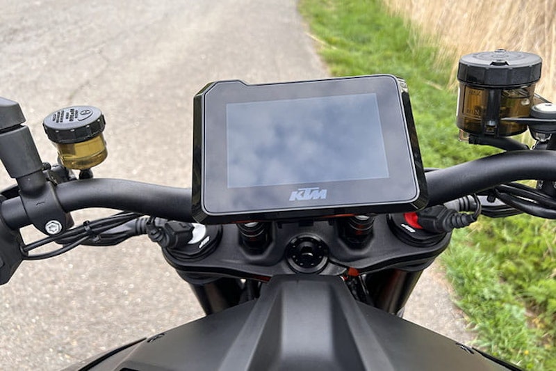 2022 KTM 1290 Super Duke R EVO Details Price Spec_47