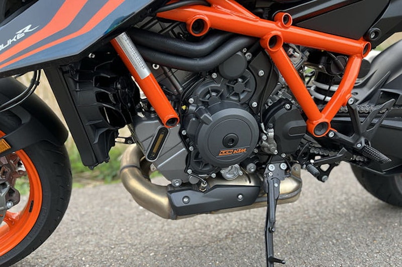 2022 KTM 1290 Super Duke R EVO Details Price Spec_56