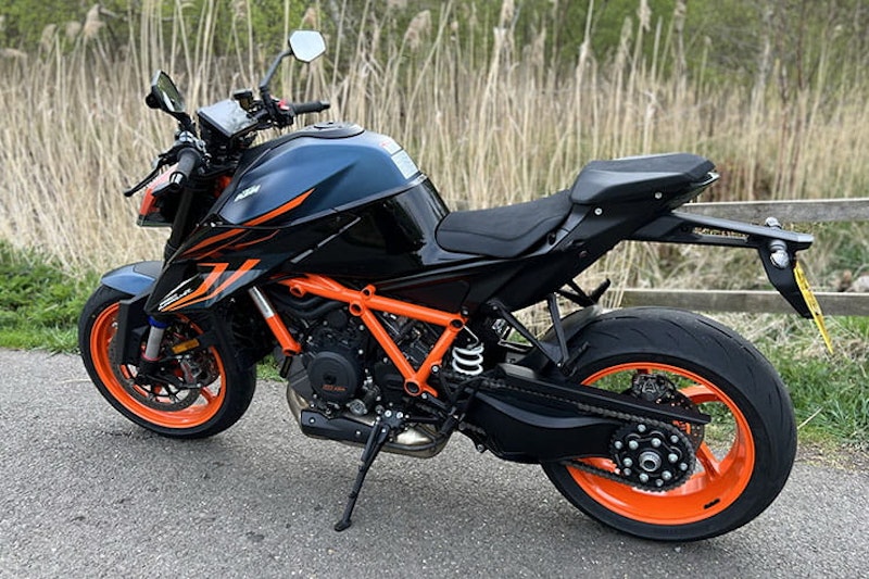 2022 KTM 1290 Super Duke R EVO Details Price Spec_58