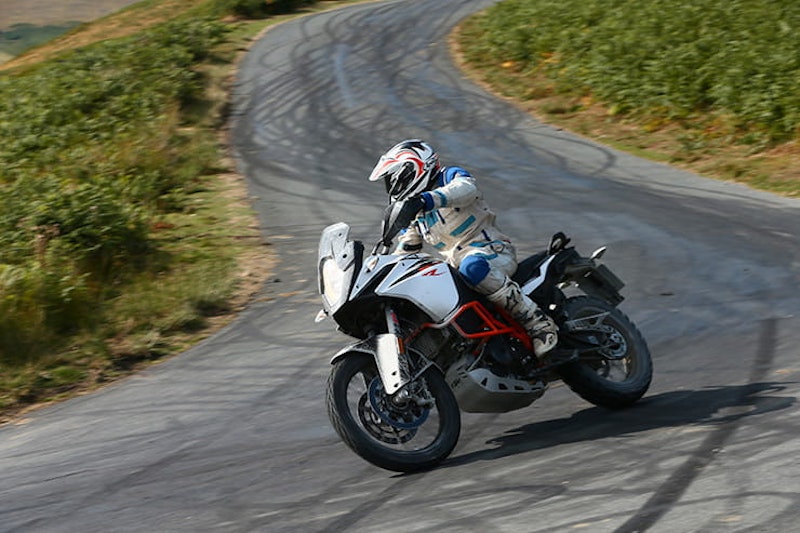 KTM 1090 Adventure R (2018) | UK Road and Off Road Review