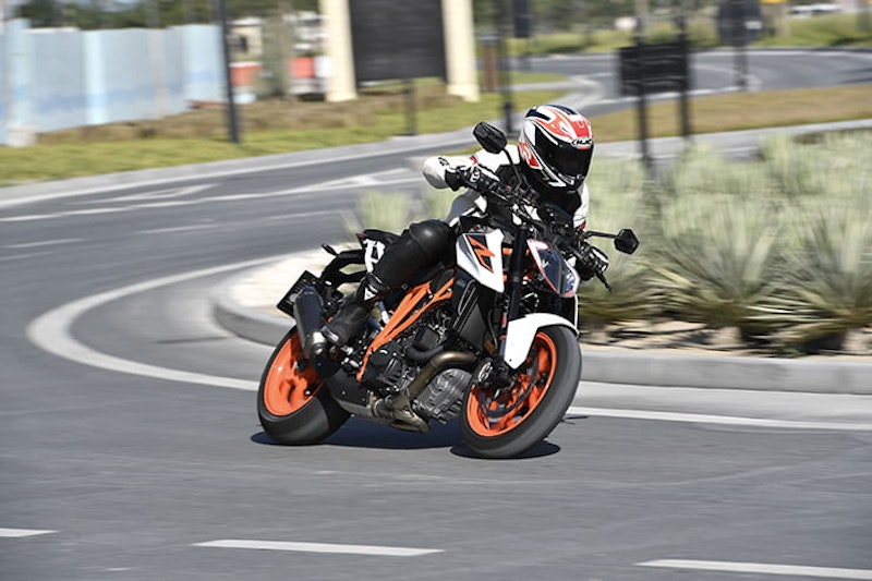 KTM 1290 Super Duke R - The Return of the Beast