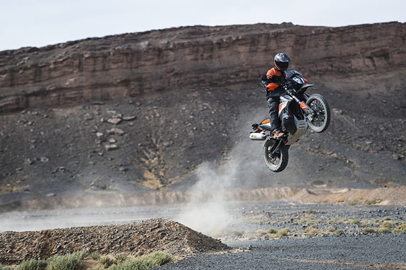 KTM 790 Adventure & 790 Adventure R (2019) | REVIEW