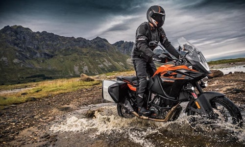 KTM 1090 Adventure (2017) - first ride and review