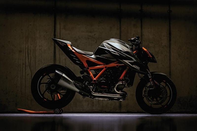 2023 KTM 1290 Super Duke RR Review Price Spec_22
