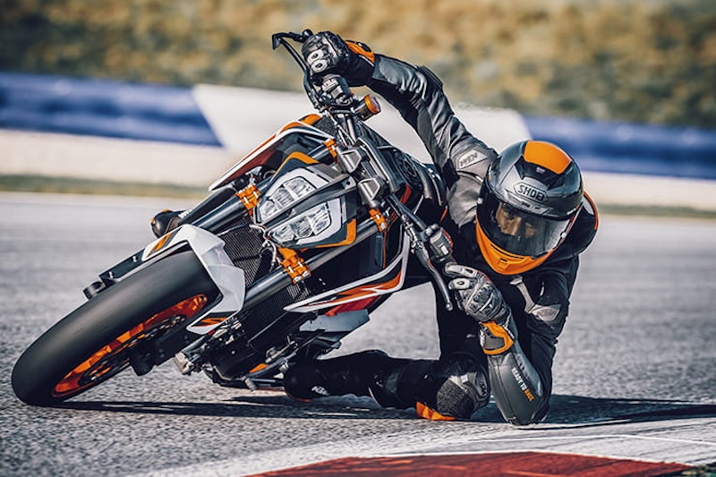 KTM 890 DUKE R – the scalpel got sharper but is it the new middleweight champion of the world?