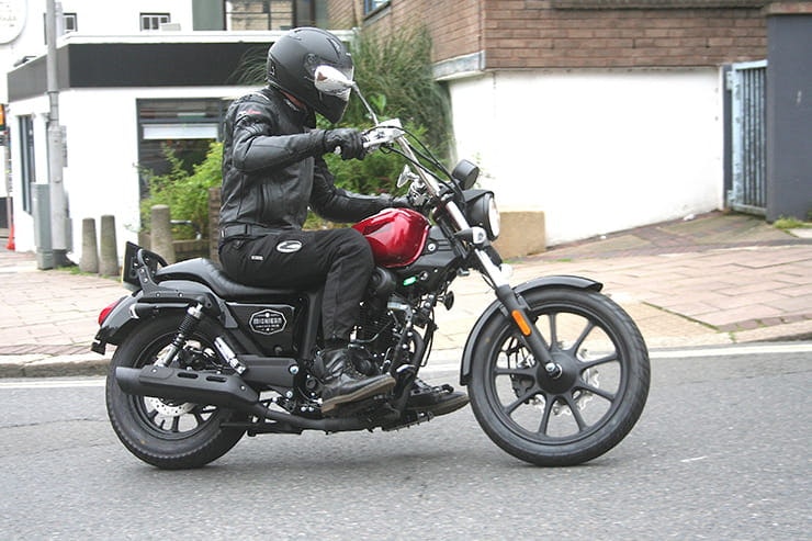 Lexmoto Michigan 125 tested – an economical commuter bike with Harley-Davidson Sportster styling