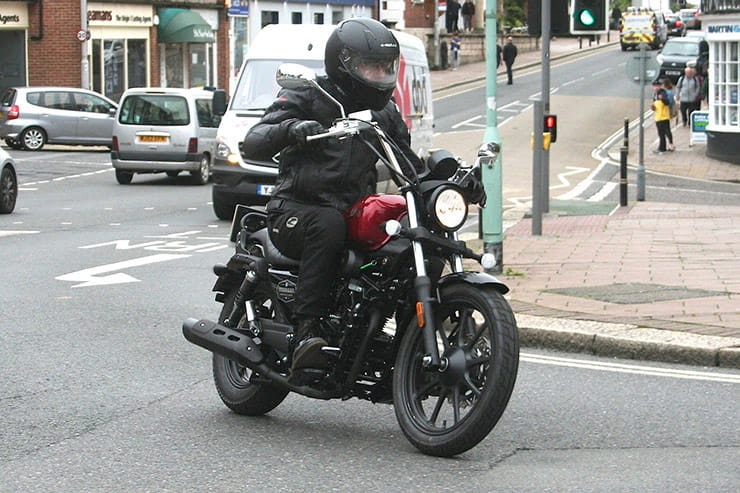 Lexmoto Michigan 125 tested – an economical commuter bike with Harley-Davidson Sportster styling