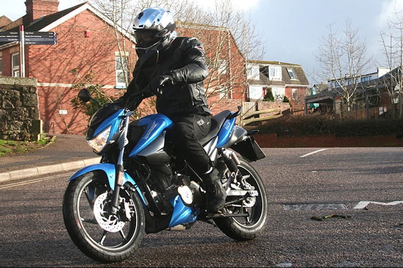Lexmoto Isca Review