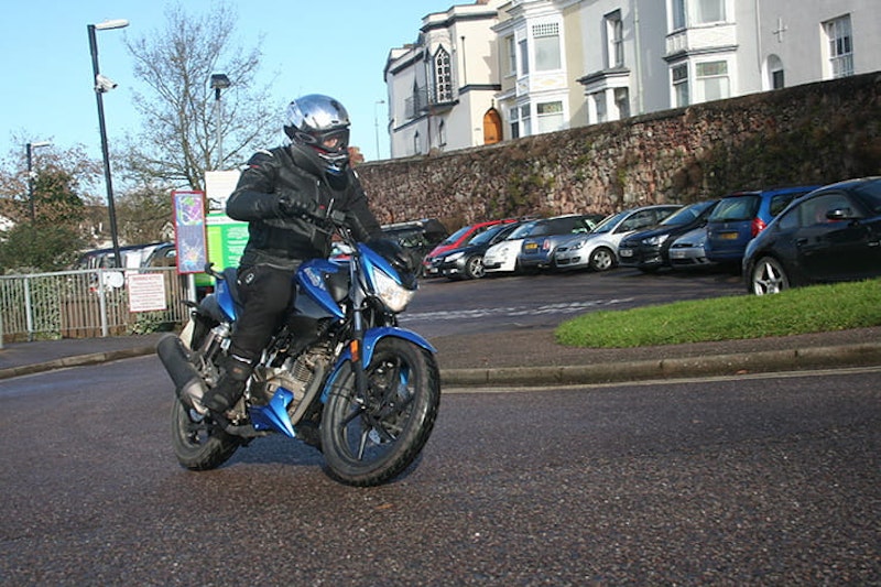 Lexmoto Isca Review