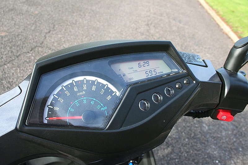 Lexmoto Diablo 50 tested – restricted sports moped, learner legal, slow but fun