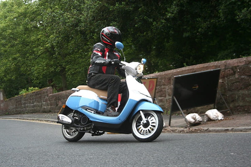 Lexmoto Valetta 125 (2018) | Review