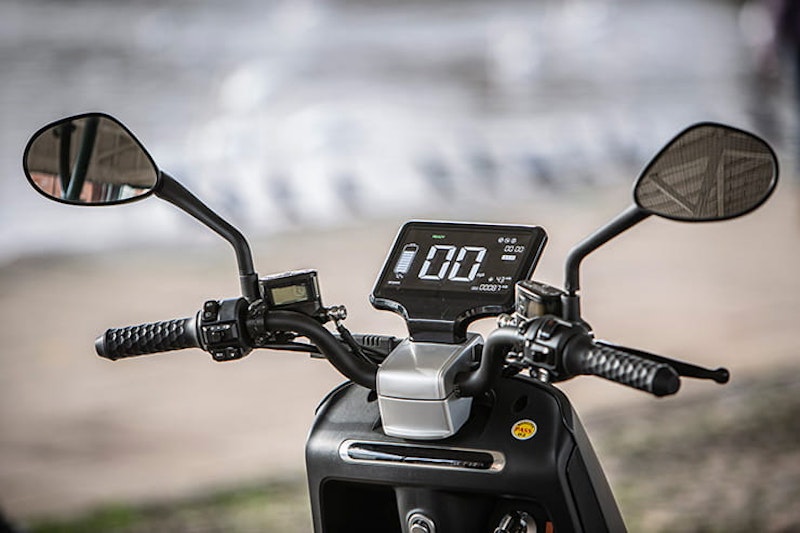 Lexmoto Yadea 2021 Electric Scooter Review Spec Price_50