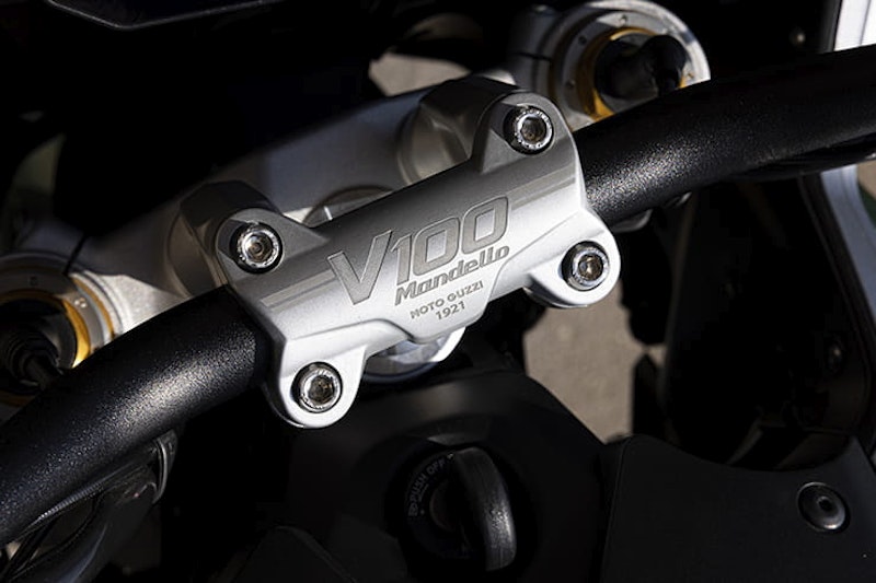 2022 Moto Guzzi V100 Mandello Review Price Spec_16