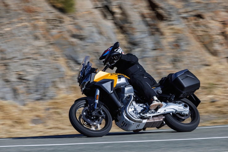 2024 Moto Guzzi Stelvio Review Details Price Spec_01
